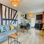 Apartamento F2 Sur Cour Calme En Centre Ruan