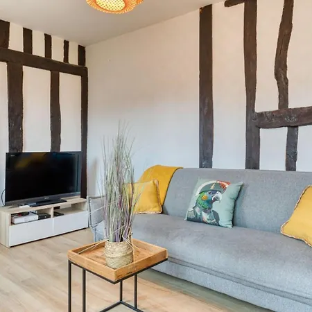 F2 Sur Cour Calme En Centre Rouen