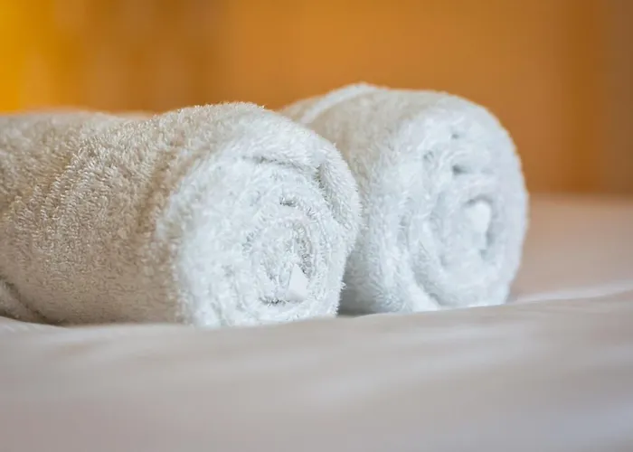 F2 Sur Cour Calme En Centre Apartment Rouen